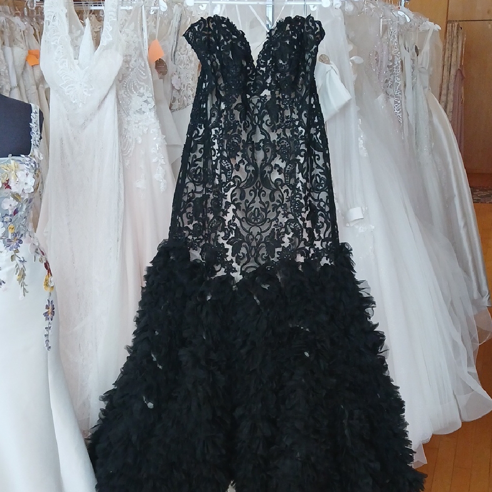 Lo' Adoro Black Wedding Dress Size 24W